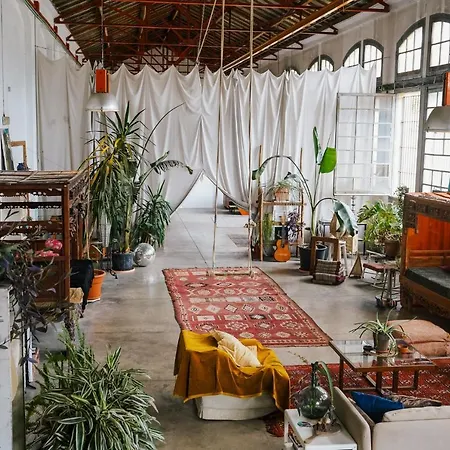 Bed & Breakfast Local 6 *